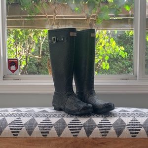 Snakeskin Textured Hunter Rainboots